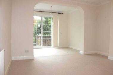 Three Bedroom House at Burma Road, Newington Green, 9BJ