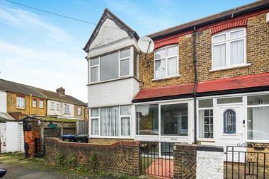 Four Bedroom house at Beamish Road, London, 7JA